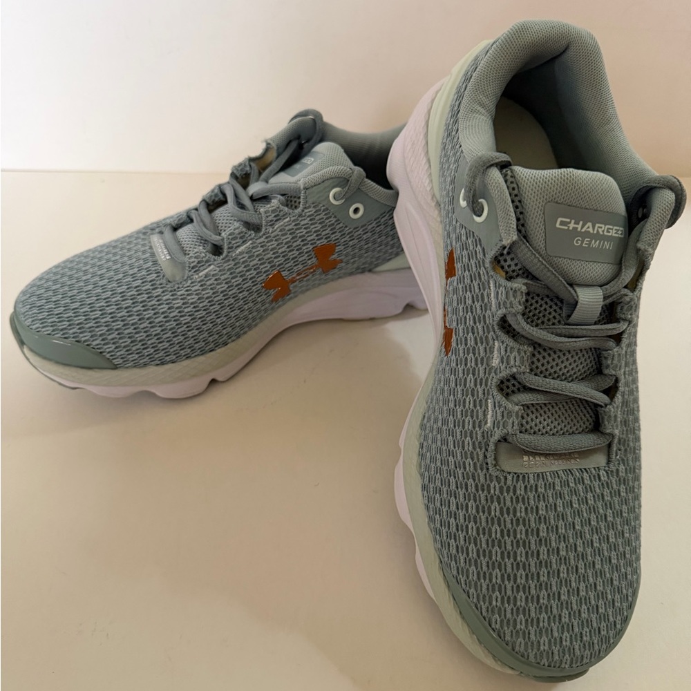 Under Armour Women’s UA Charged Gemini Running Shoe 3026500–300 Opal Green Sz 8